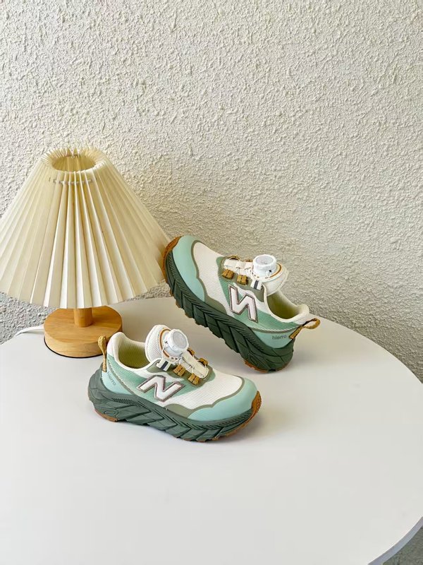 뉴발란스 Fresh Foam X Hierro v9 아동 001-284789