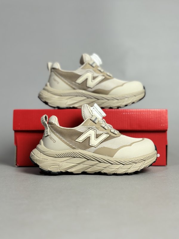 뉴발란스 키즈 Hierro v9 트레일 러닝화 001-284790