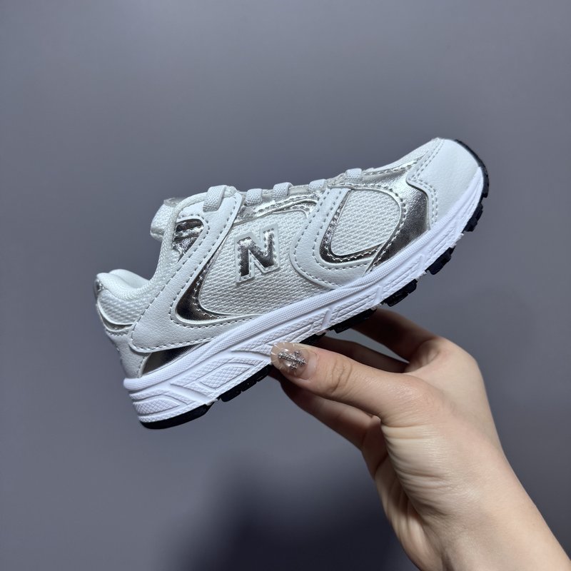 NB 새틴 메쉬 어린이 스트랩 아빠 신발 001-284859