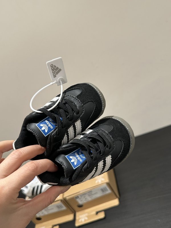 아디다스 키즈 데친 슬립온 001-284931