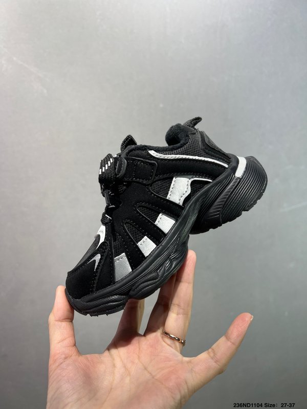 아디다스 키즈 보온 캐주얼 운동화 001-284939