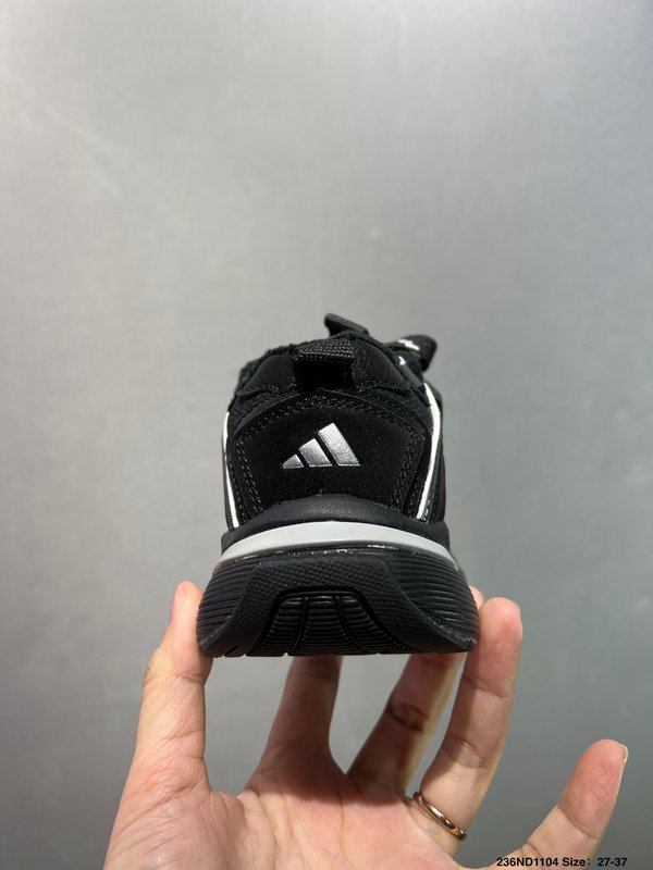 아디다스 키즈 보온 캐주얼 운동화 001-284939