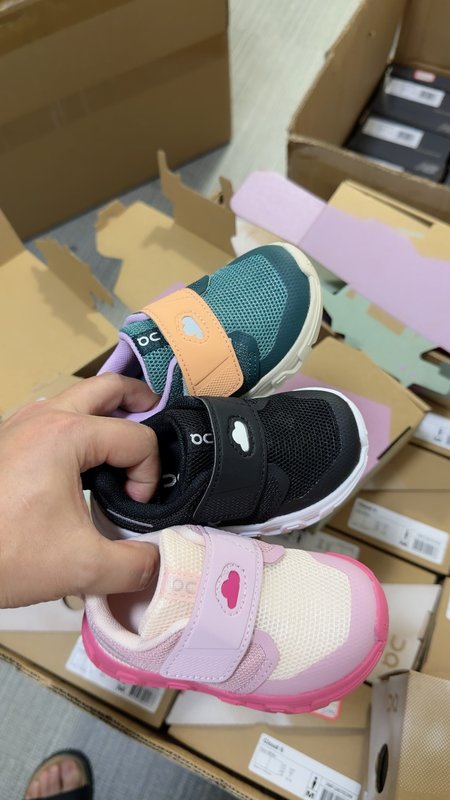 온 러닝 유아동 운동화 001-285022