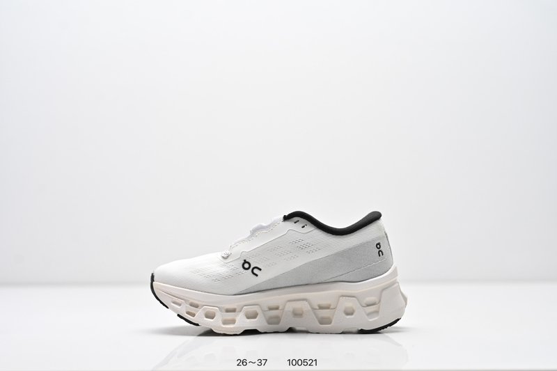 온 러닝 클라우드몬스터 3 하이퍼 아동 러닝화 001-285068