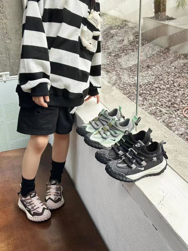 나이키 타이어 밑창 아동화 탄력 원터치 001-285116