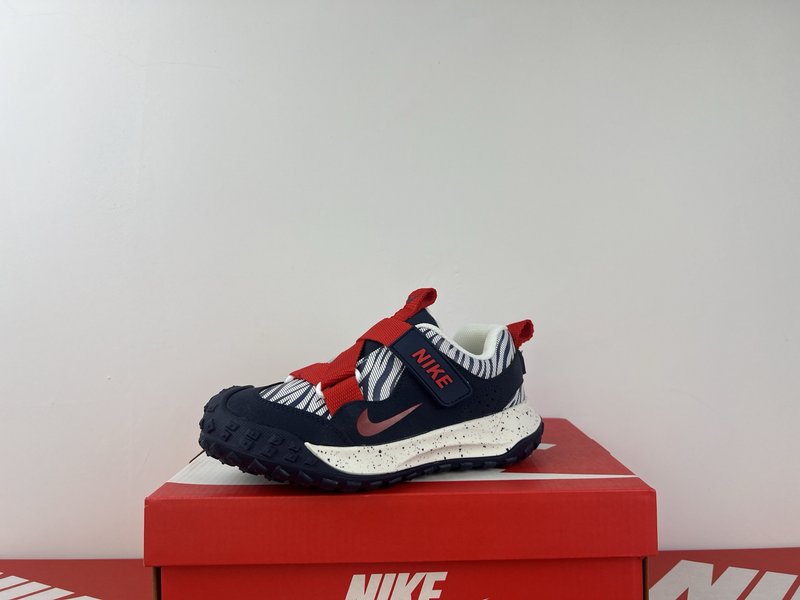 Nike 아동용 타이어 밑창 운동화 001-285136