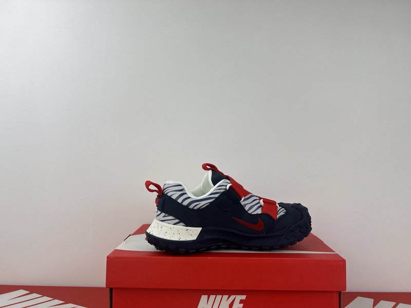 Nike 아동용 타이어 밑창 운동화 001-285136