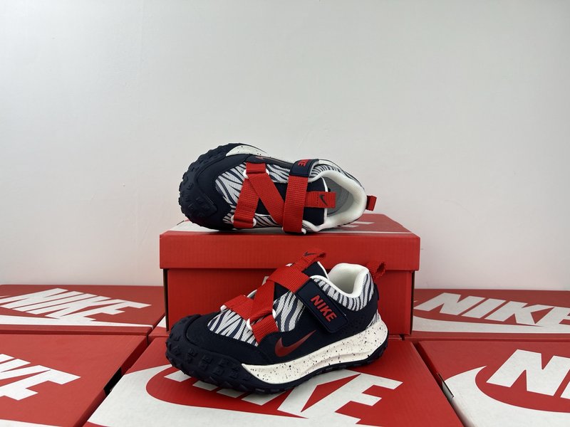 Nike 아동용 타이어 밑창 운동화 001-285136