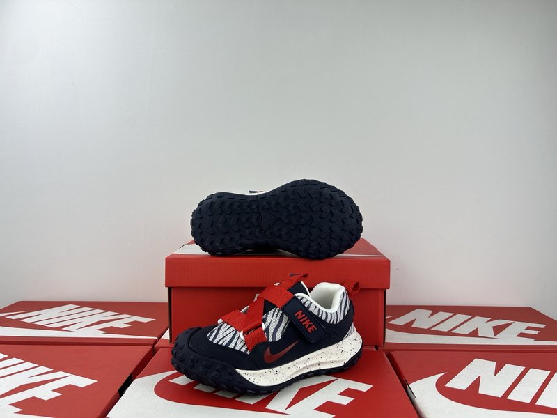 Nike 아동용 타이어 밑창 운동화 001-285136