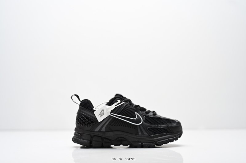 나이키 Zoom Vomero 5 마라톤 레트로 러닝 5 001-285150