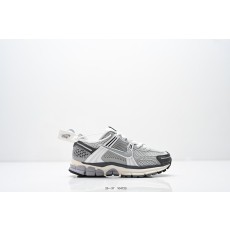 나이키 Zoom Vomero 5 마라톤 레트로 러닝 5 001-285150