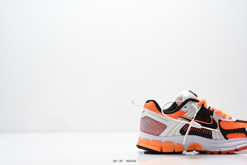 나이키 Zoom Vomero 5 키즈 마라톤 러닝화 001-285152
