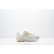 나이키 줌 보메로 5 키즈 러닝화 001-285155