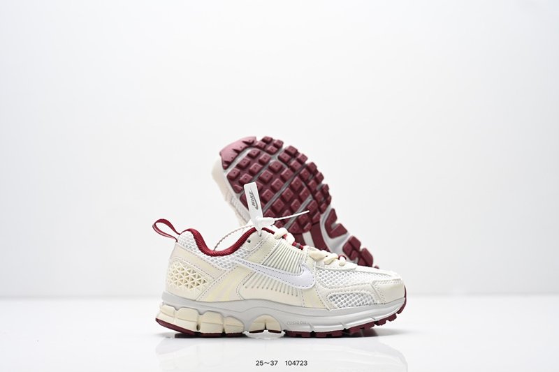 나이키 Zoom Vomero 5 아동화 001-285157