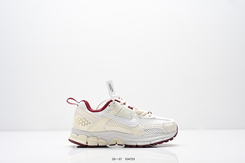 나이키 Zoom Vomero 5 아동화 001-285157