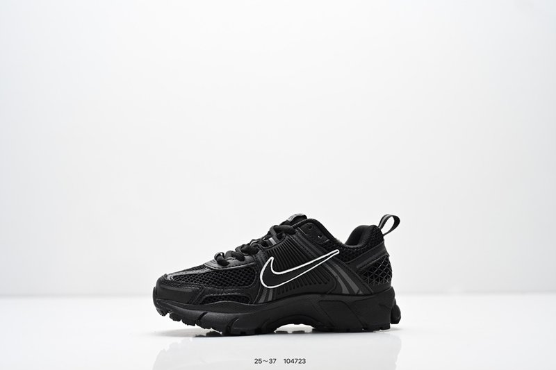 나이키 Zoom Vomero 5 키즈 런닝화 001-285161