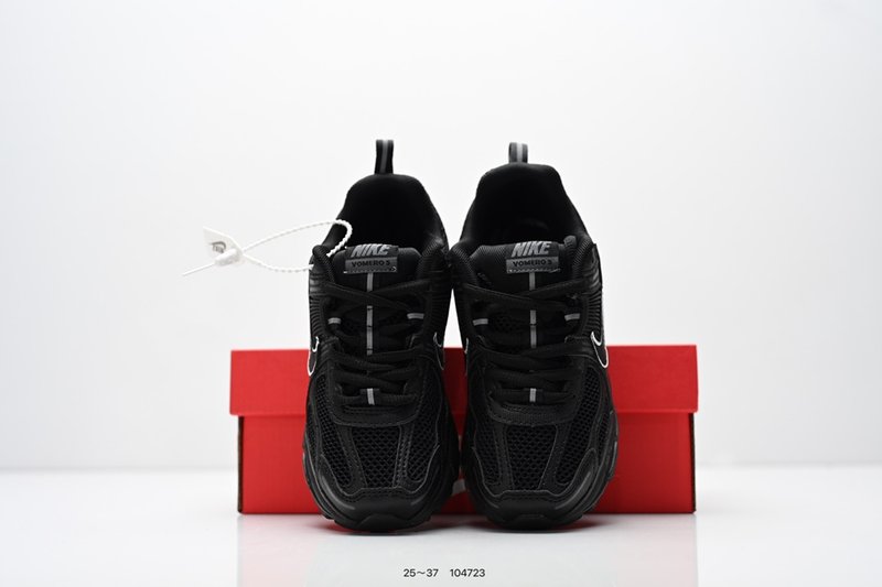 나이키 Zoom Vomero 5 키즈 런닝화 001-285161