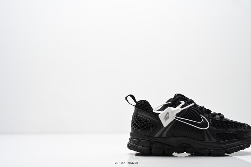 나이키 Zoom Vomero 5 키즈 런닝화 001-285161