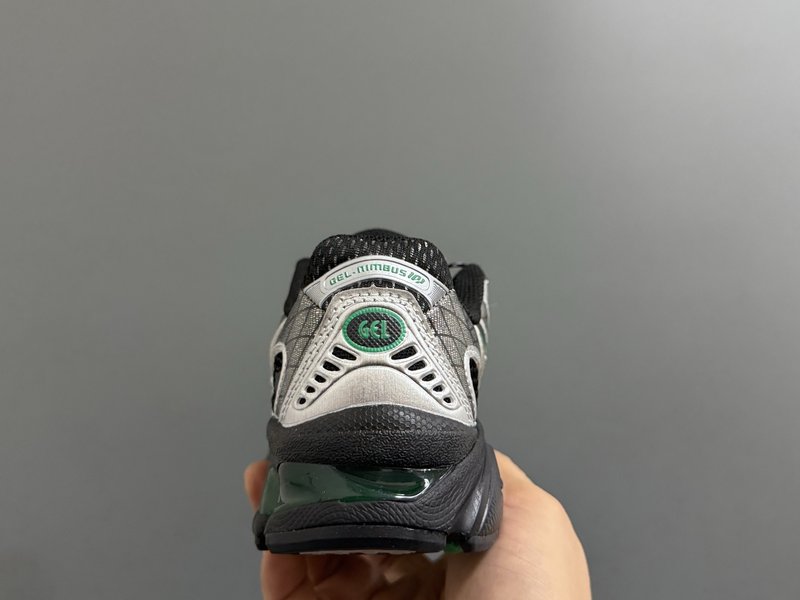 아식스 Gel-NIMBUS 아동 운동화 001-285280
