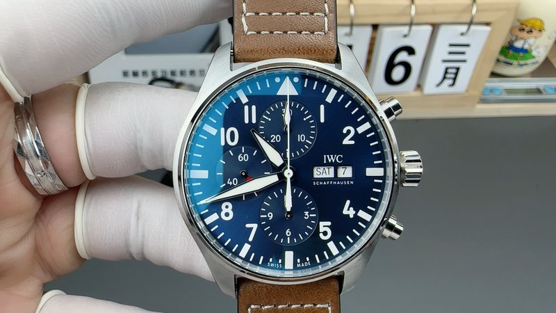 ZF IWC 파일럿 크로노 43mm 블루 001-285389