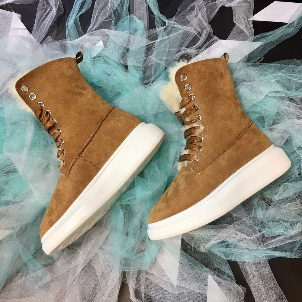 UGG 클래식 스노우부츠 업그레이드 버전 001-286169