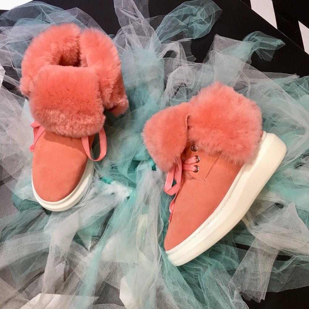 UGG 클래식 스노우부츠 업그레이드 버전 001-286171