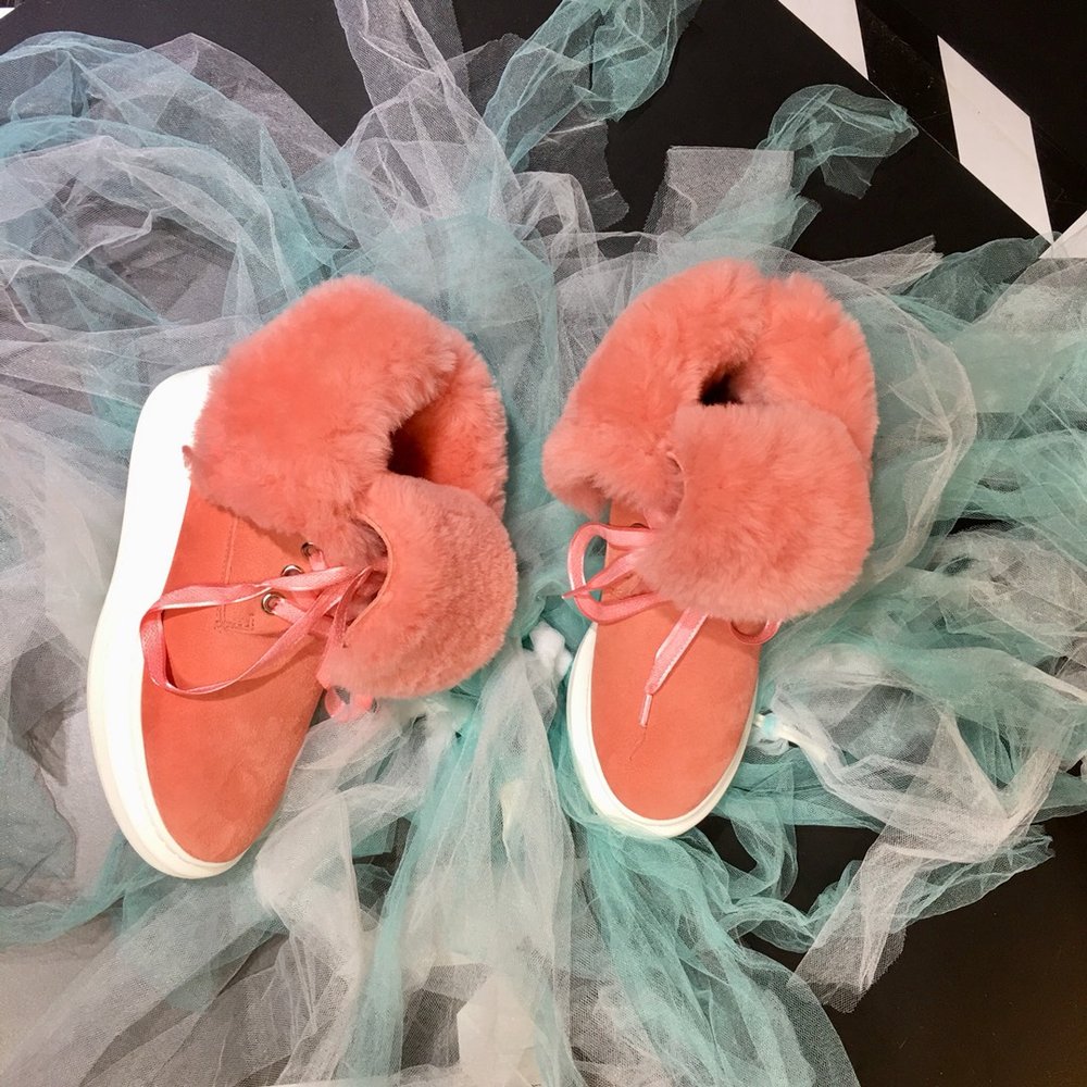 UGG 클래식 스노우부츠 업그레이드 버전 001-286171