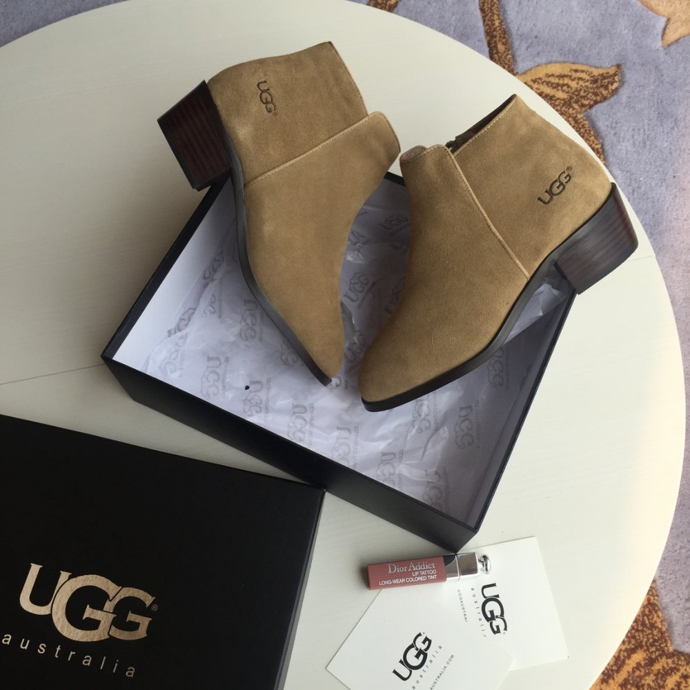 오리지널 UGG 소가죽 양모 스노우부츠 001-286189