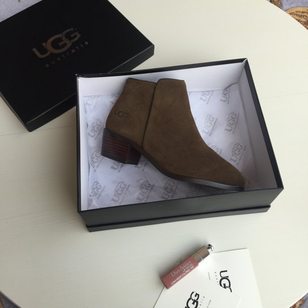UGG 가죽 양털 스노우 부츠 001-286190