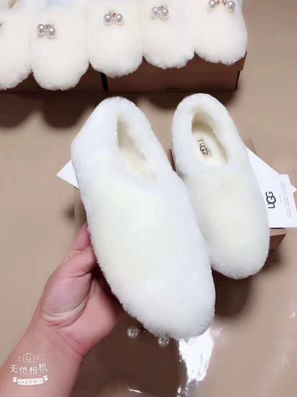 UGG 신상 울 원피스 발목 없는 단화 001-286219