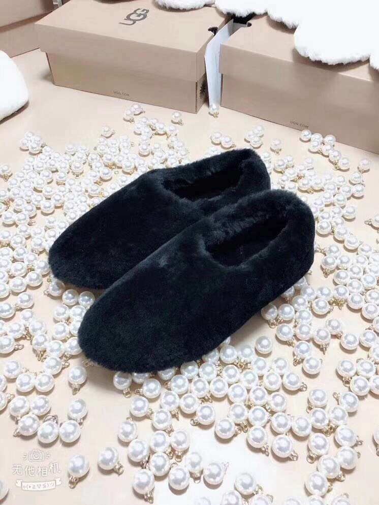 UGG 울 원피스 발목 없는 단화 001-286220