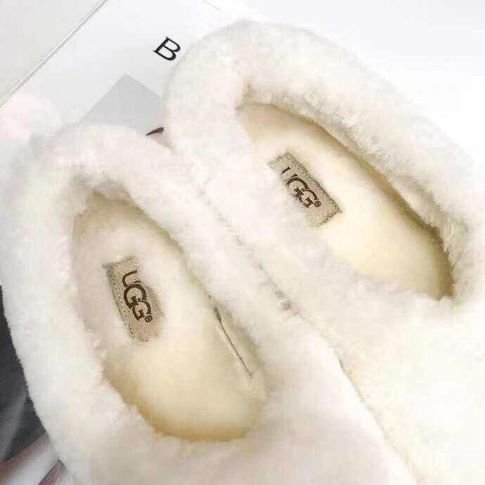 UGG 울 원피스 로퍼 001-286221
