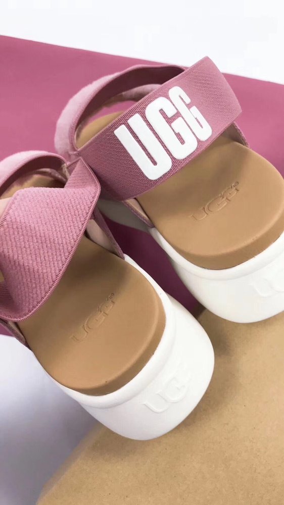 UGG 여성 실버 레이크 두꺼운 굽 캐주얼 샌들 001-286223