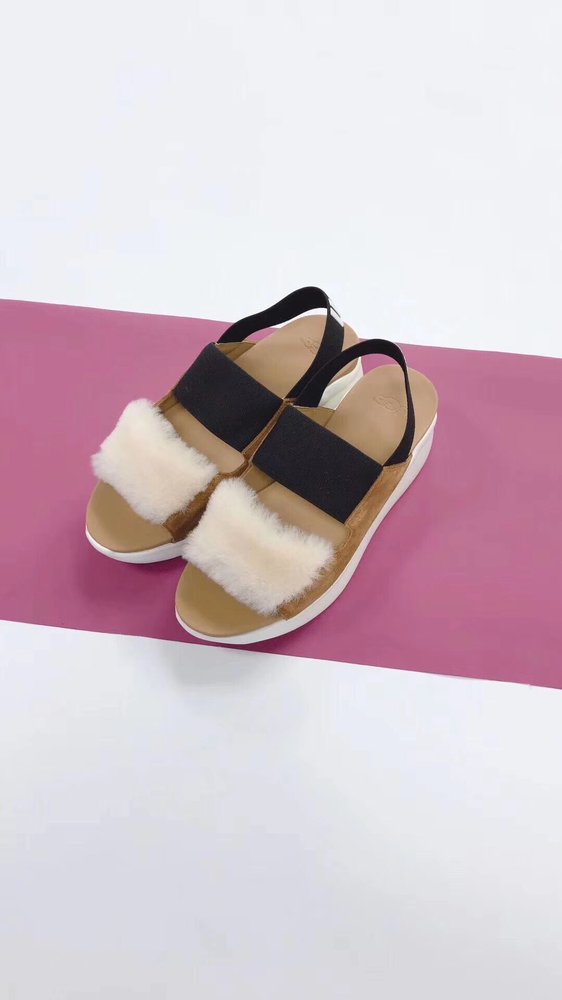 UGG 여성 두꺼운 굽 샌들 001-286224