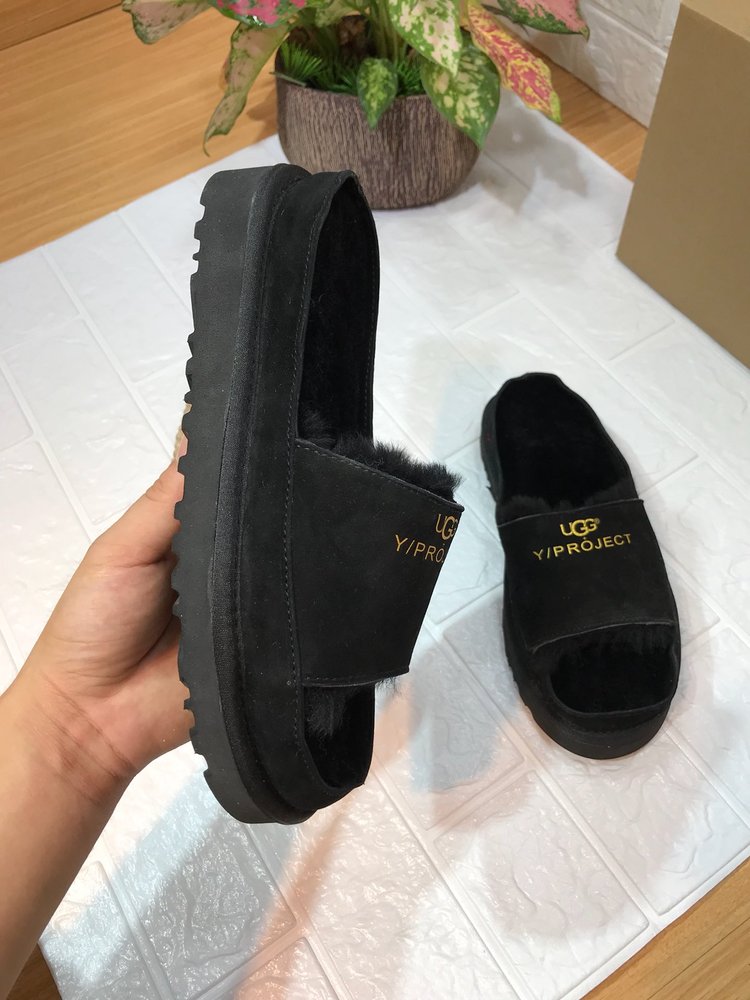 UGG 협업 양털 실내 슬리퍼 001-286227
