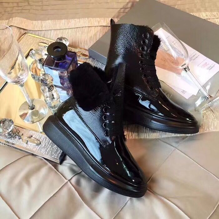 UGG 클래식 스노우 부츠 업그레이드 버전 001-286241
