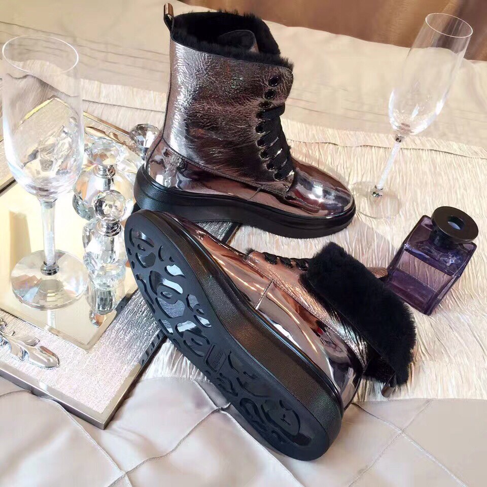 클래식 UGG 스노우부츠 업그레이드 여성용 001-286242