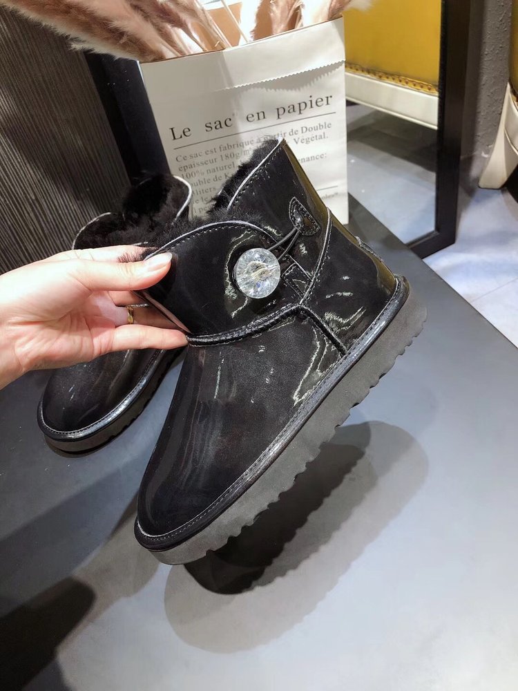 UGG 클래식 드림 시리즈 그라데이션 방한부츠 001-286269