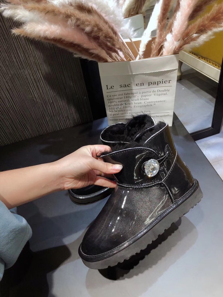 UGG 클래식 드림 시리즈 그라데이션 방한부츠 001-286269
