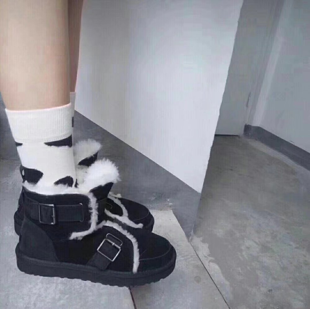 UGG 더블 버클 퍼 트리밍 오토바이 부츠 001-286274