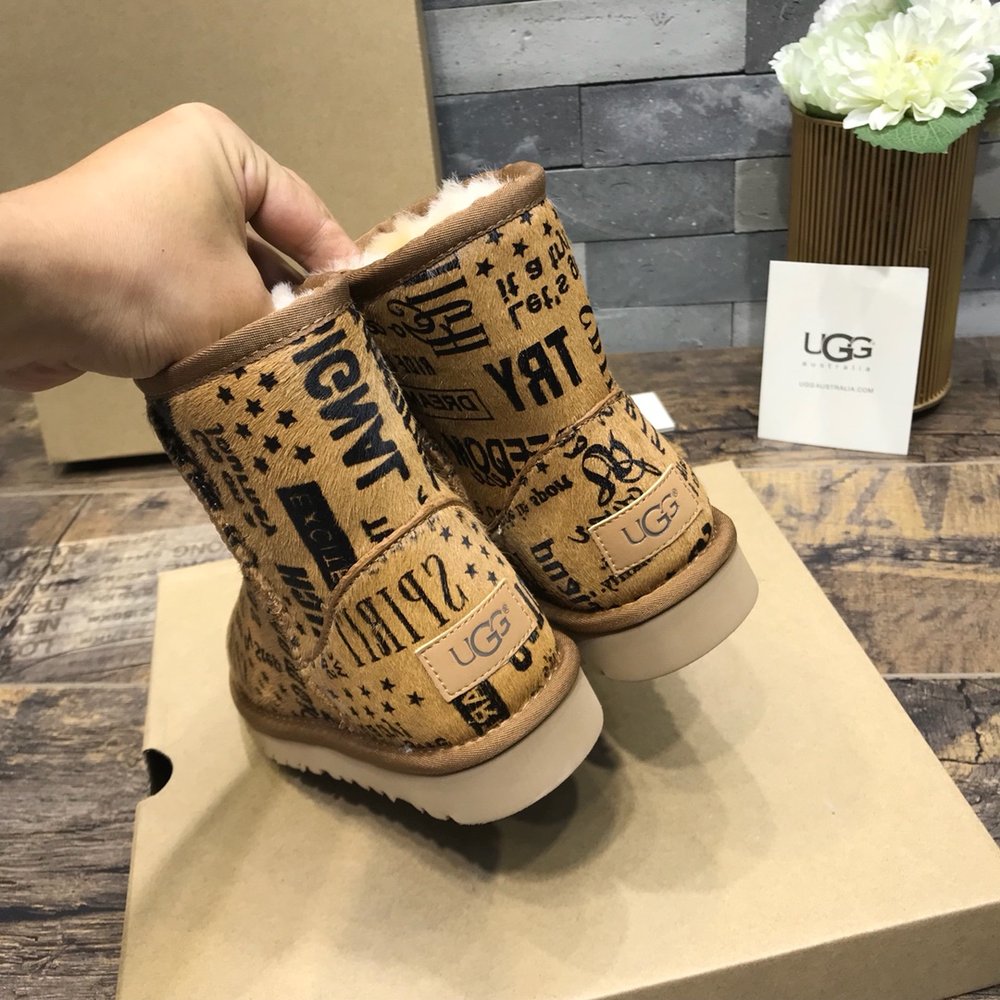 UGG 펜디 콜라보 방한부츠 001-286280