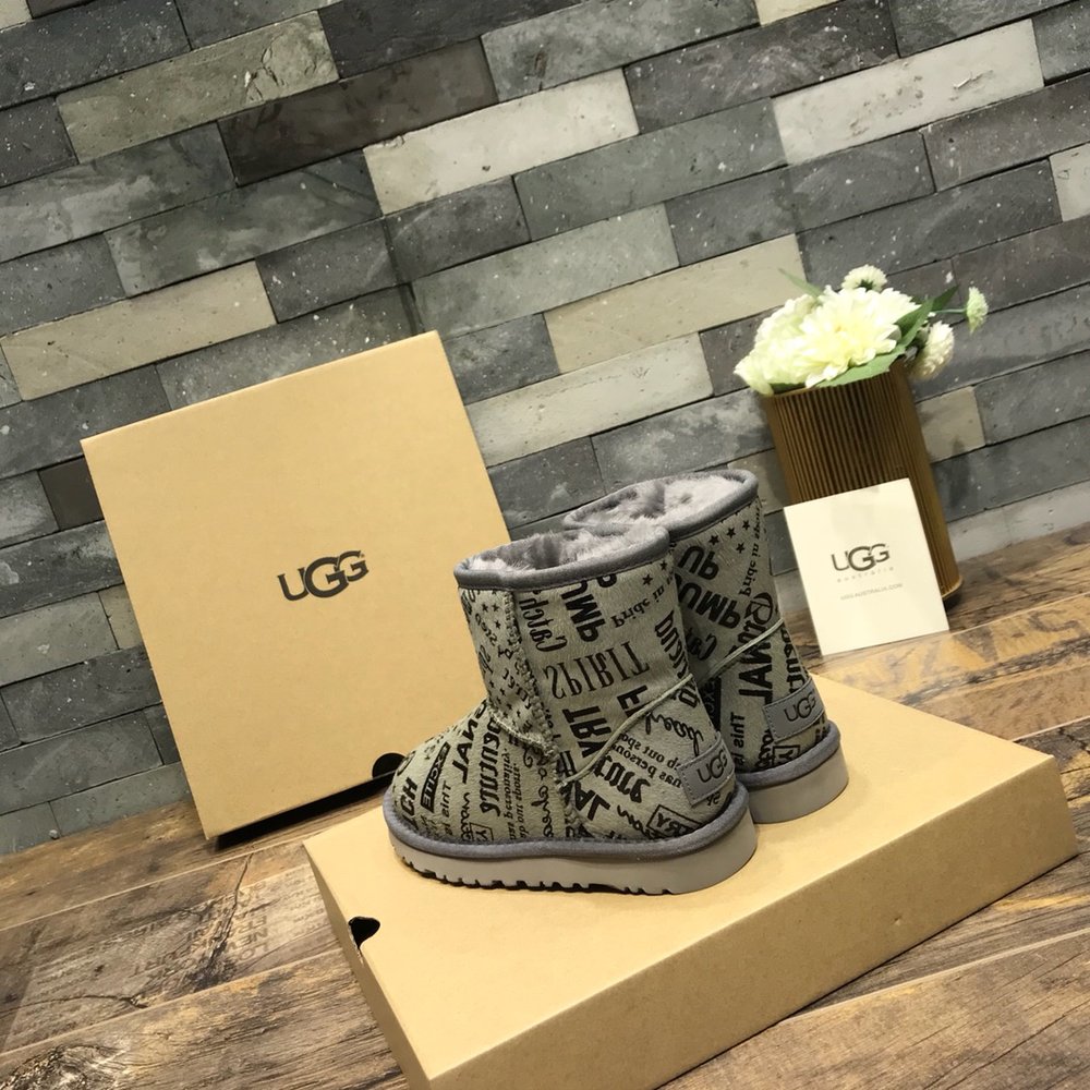 FENDI×UGG 해외판 스노우부츠 001-286281