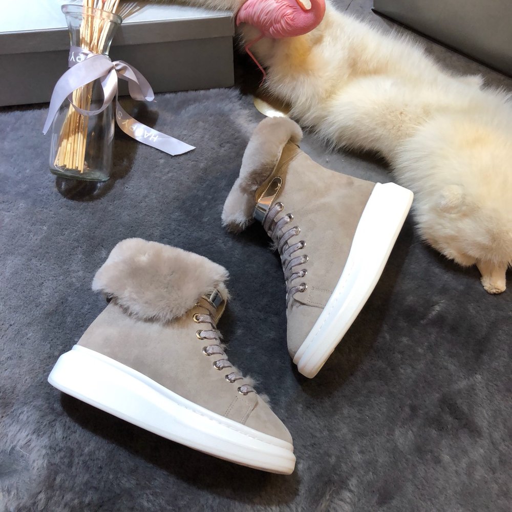 UGG 클래식 스노우부츠 업그레이드 버전 2컬러 001-286283