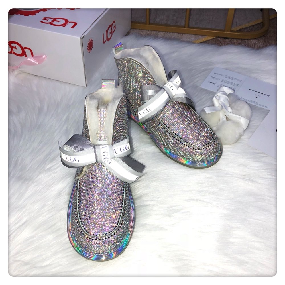 반짝이는 야광 2세대 UGG 털볼 리본 투웨이 신발 001-286287