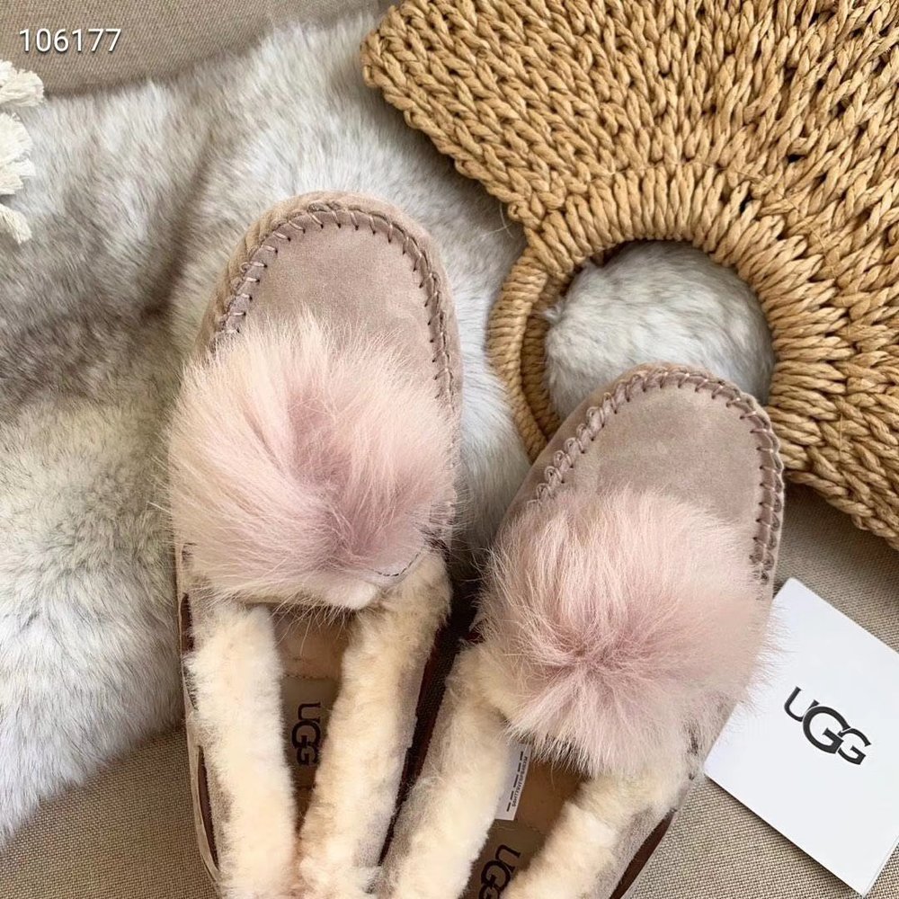 UGG 토스카나 퍼볼 스노우부츠 001-286303