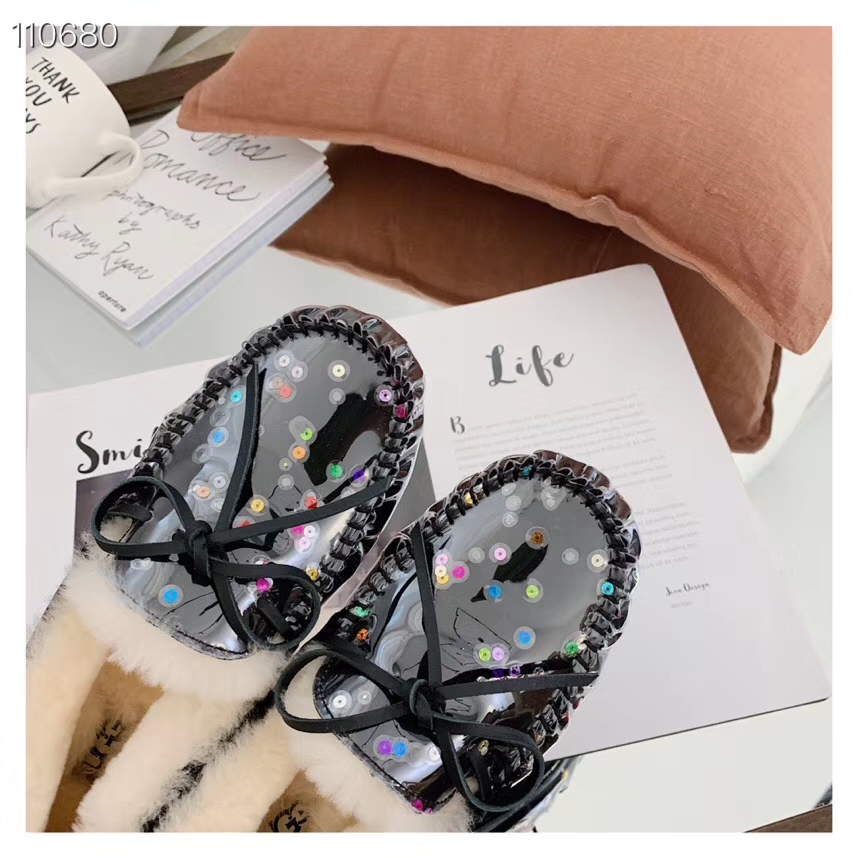 UGG 야광 두꺼운 밑창 단화 001-286309