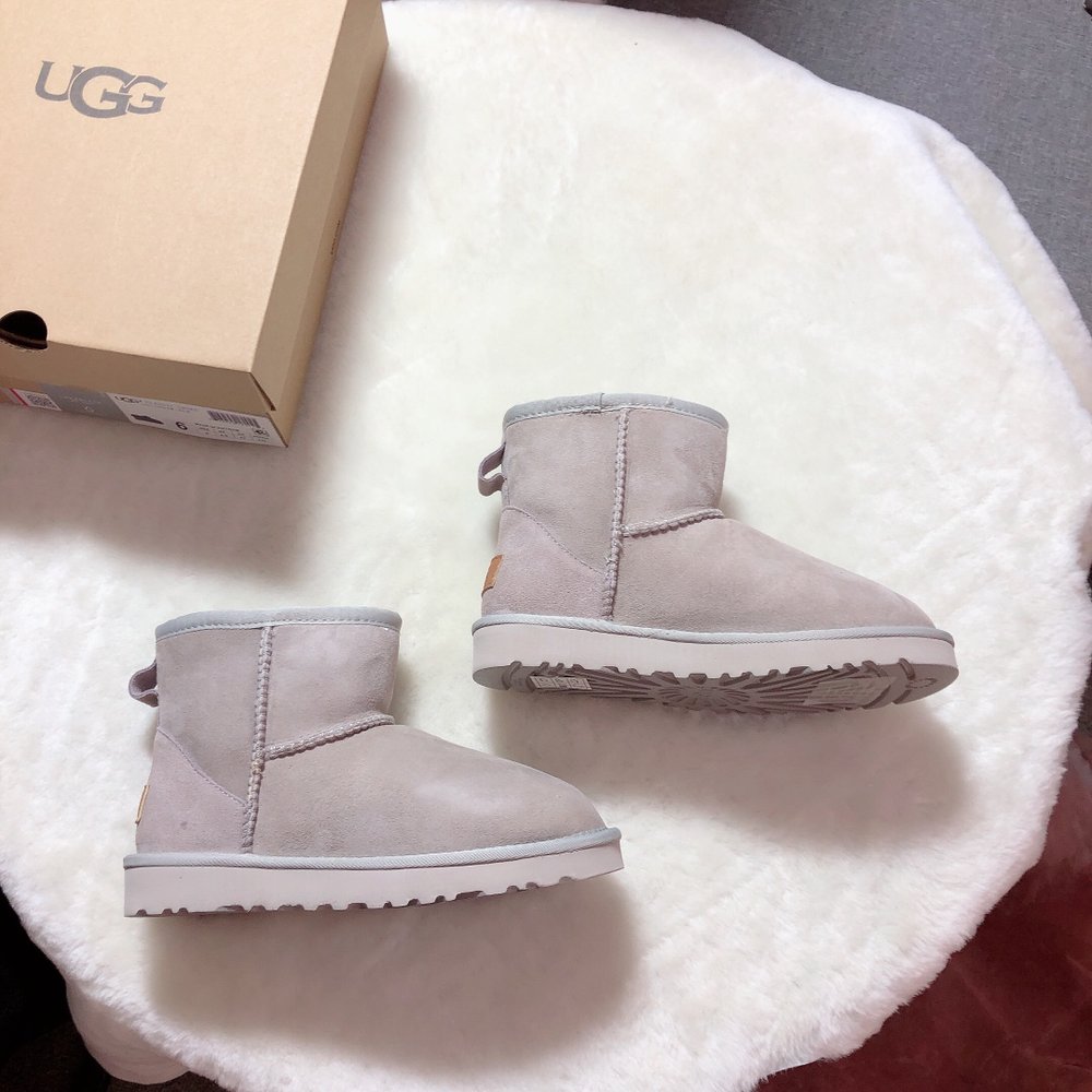UGG 클래식 방수 방오 미들 부츠 001-286343