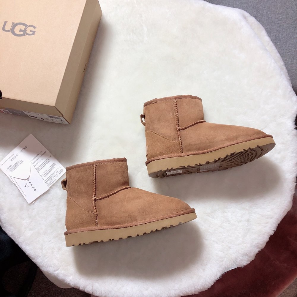 UGG 미디엄 방수 방오 스노우부츠 001-286346