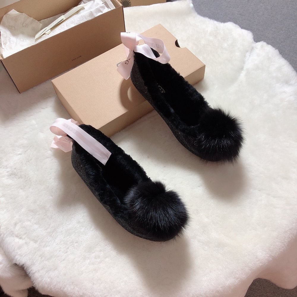 UGG 사랑스러운 럭셔리 퐁퐁볼 여성 신발 001-286365