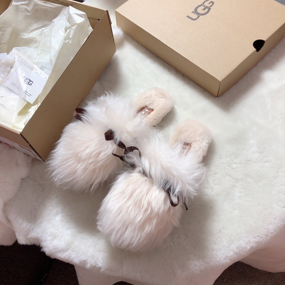 UGG 캘리포니아 로퍼 털 슬리퍼 001-286366